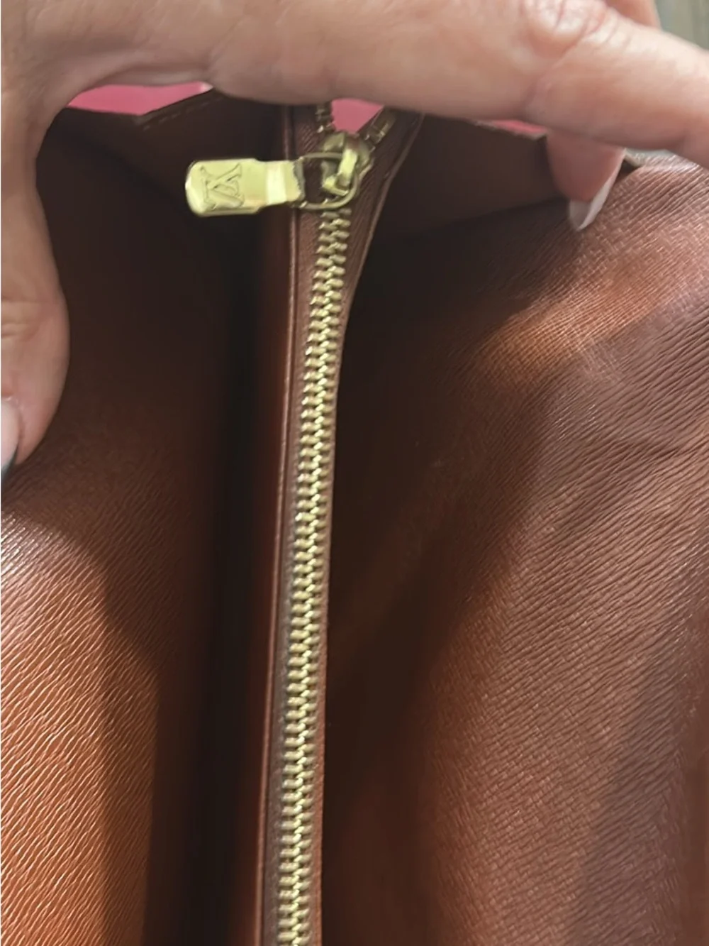 Authentic Louis Vuitton Sarah Wallet